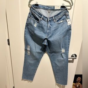 Old Navy High Rise Curvy Straight Jean